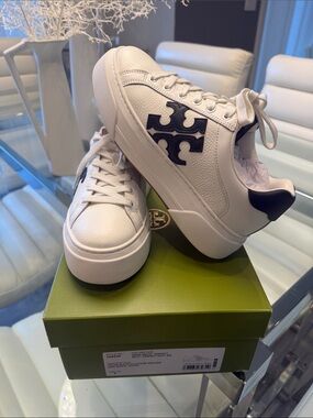 Tory Burch White Leather Platform Sneakers with navy Logo Accent